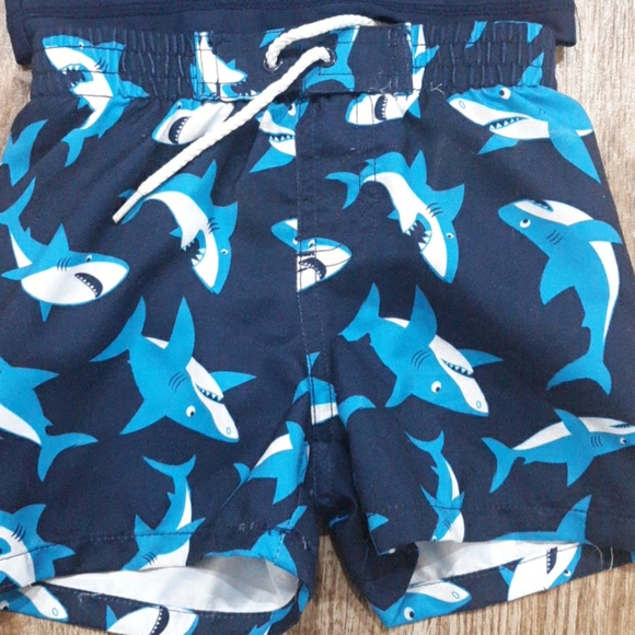 9M Swim Set Trunks, Flip Flops & Rash Guard - Picture 4 of 8